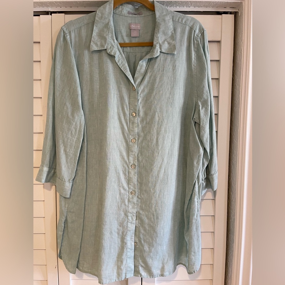 Chico's Light Seafoam Green No Iron Linen Button-Down Tunic
